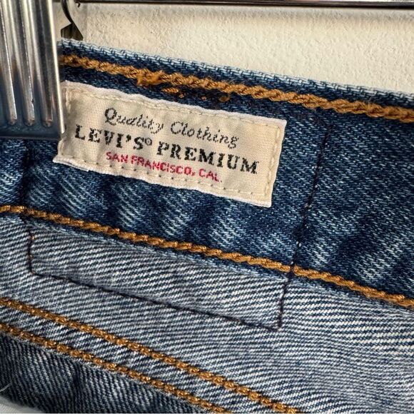 Levi’s Wedgie Fit Straight Leg Jeans Classic Blue Denim Button Fly Women Sz 28 - Picture 10 of 12